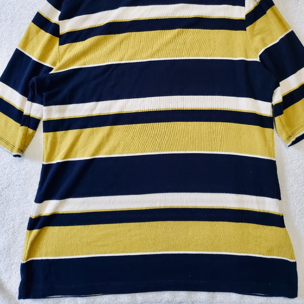 •SOLD• Ann Taylor Stripped Shirt - Picture 4 of 6